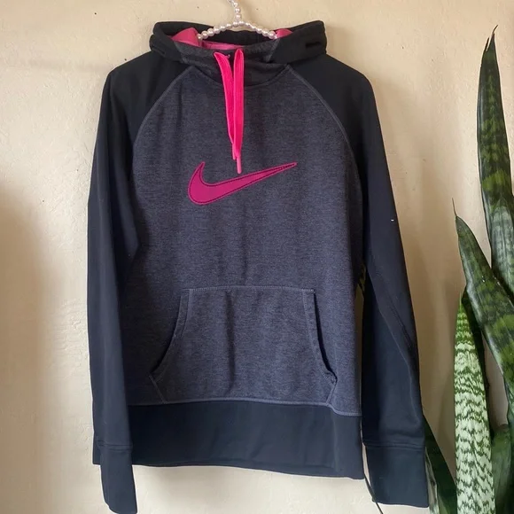 Nike Hoodie excellent condition - Picture 1 of 3
